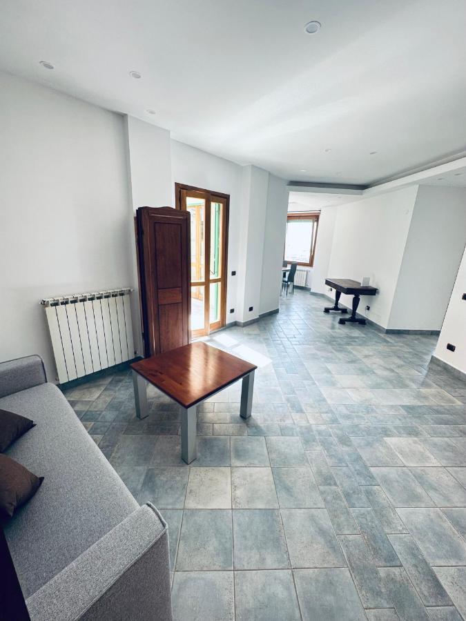 Newhouse Victoria - Sea View Apartment 内图诺 外观 照片