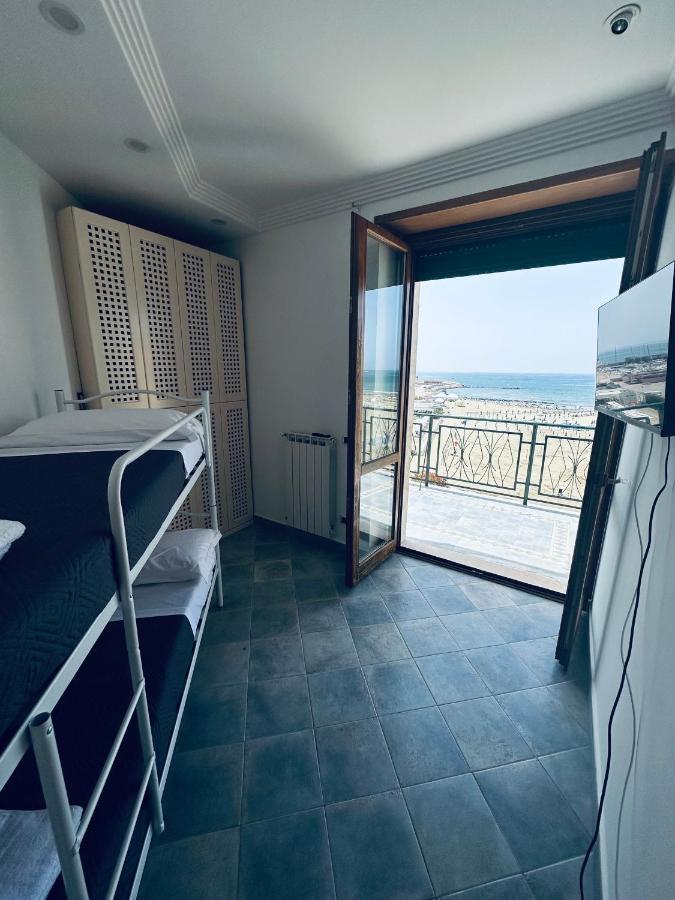 Newhouse Victoria - Sea View Apartment 内图诺 外观 照片